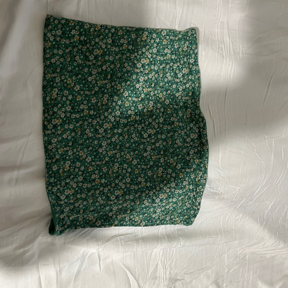 3 Reversable tube tops - Picture 3 of 6